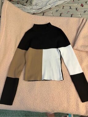 Colorblock Ribbed Mock Neck Sweater - Black, Camel & White
